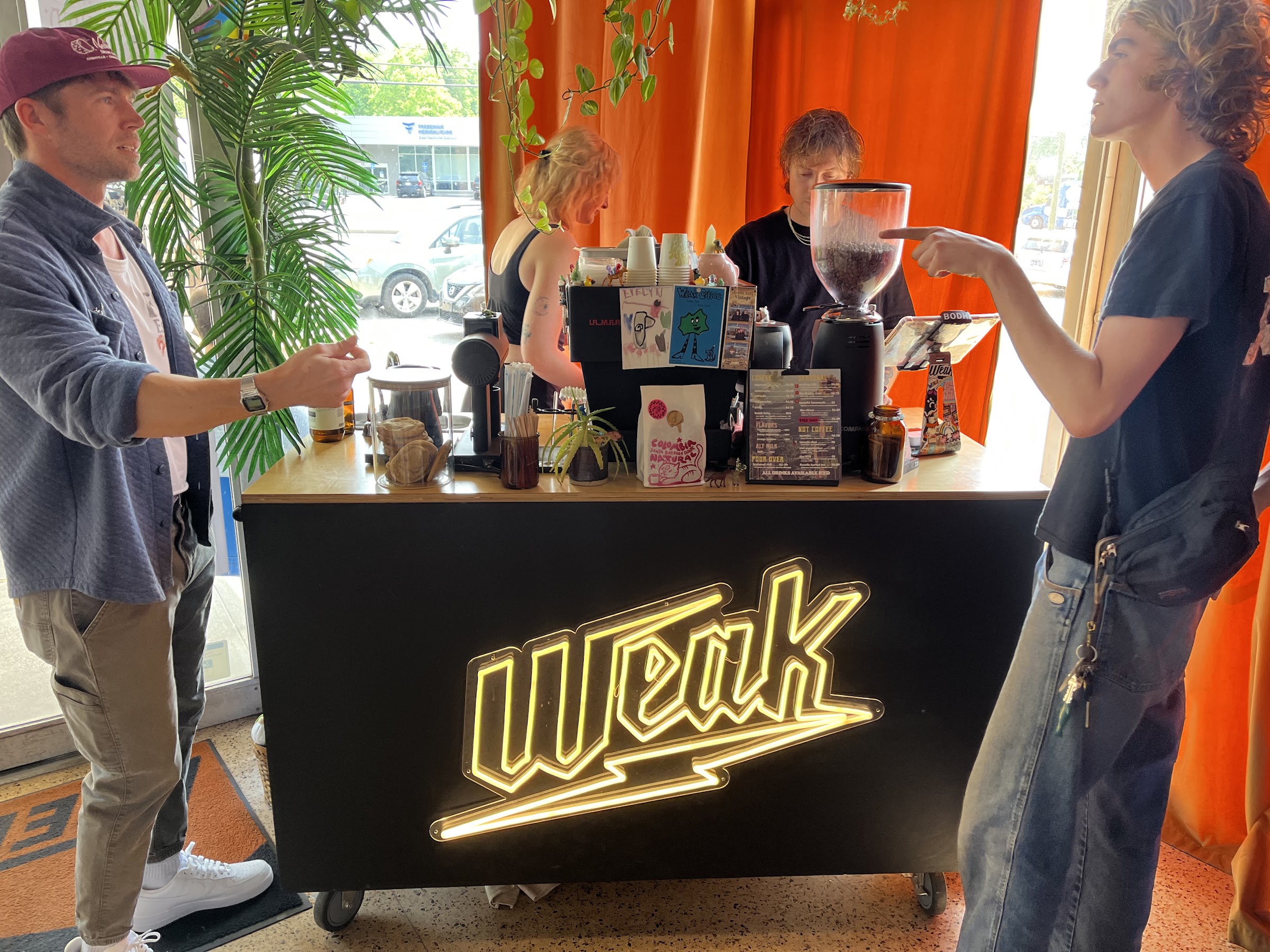 Weak Coffee - Photo 4