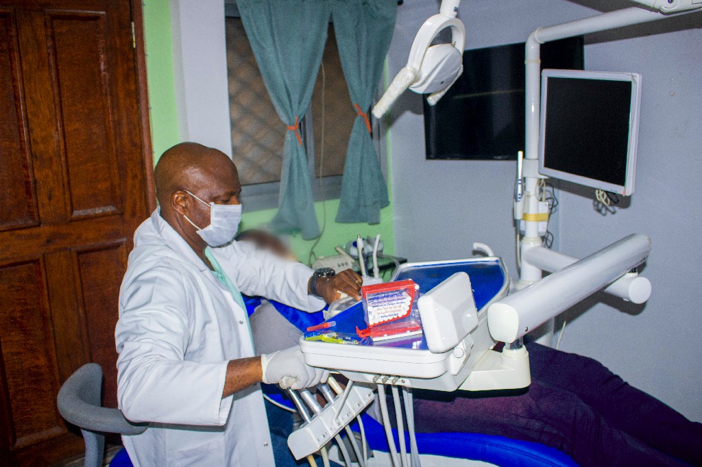 Polyclinique du Rond Point Maétur Bonamoussadi - Photo 3