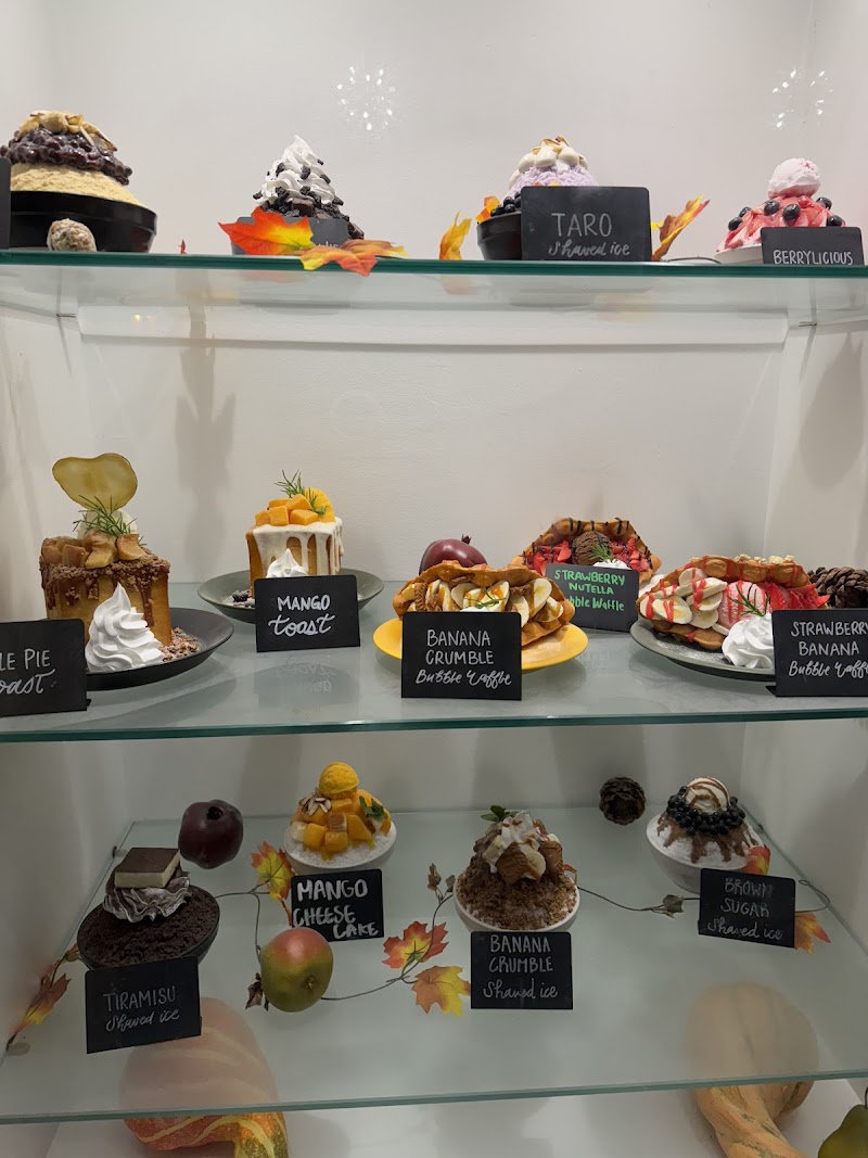 LUMI Dessert Cafe photo 3