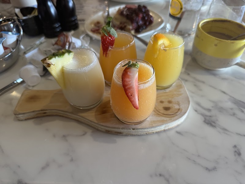 Mornings Breakfast & Brunch photo 3