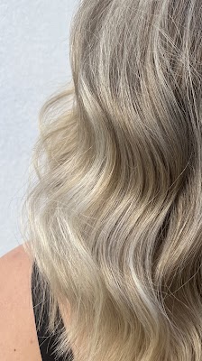 Ebbe The Salon - Robina