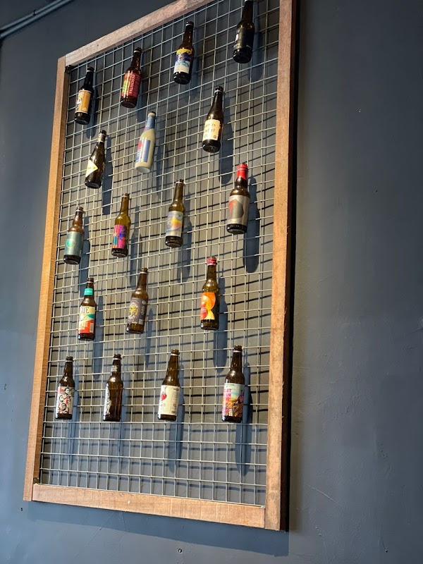 Farmer's Tavern - Photo 1