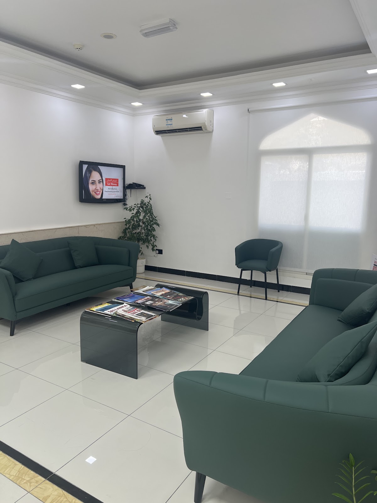 Drs. Nicolas & Asp Dental Centers – Jumeirah 4