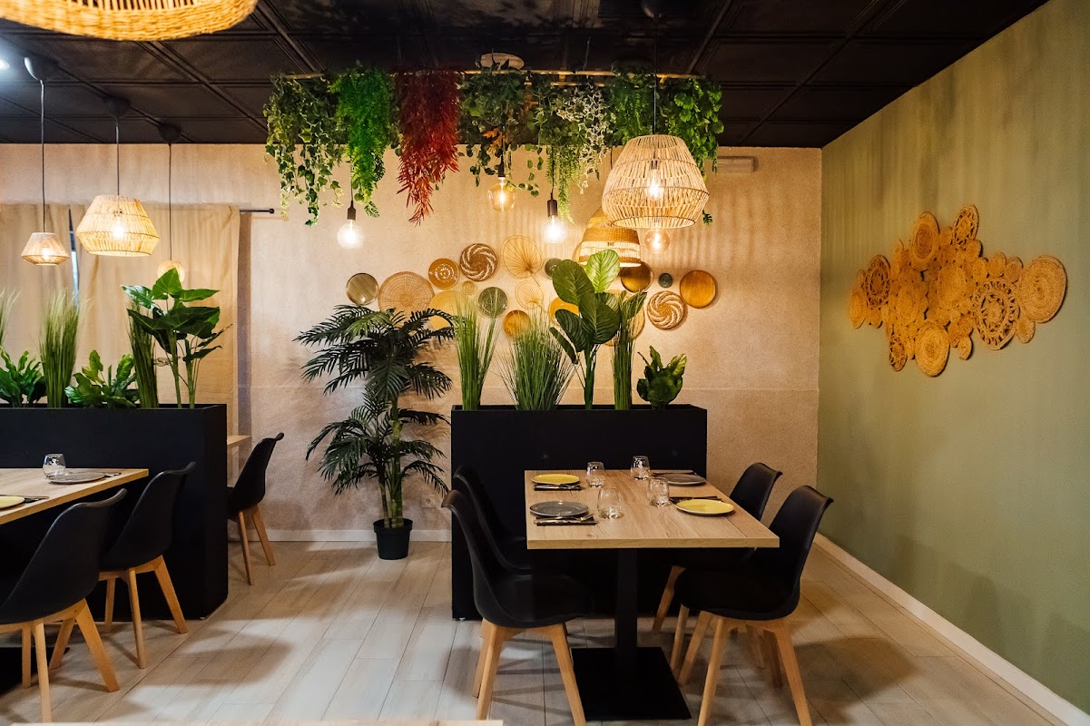 Fora da Vila-Tapas e Vinhos