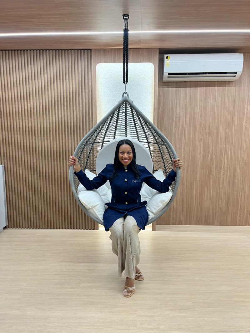 Clínica Dentária SorriaMed/ Dentista no Méier especialistas em Próteses Fixas. Implantes e Estética Avançada.