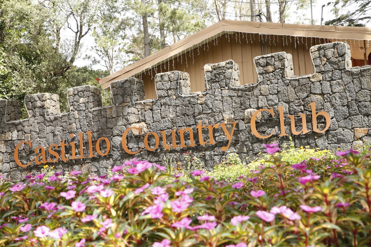 Castillo Country Club Ice Rink exterior — La Guácima, Alajuela, Costa Rica
