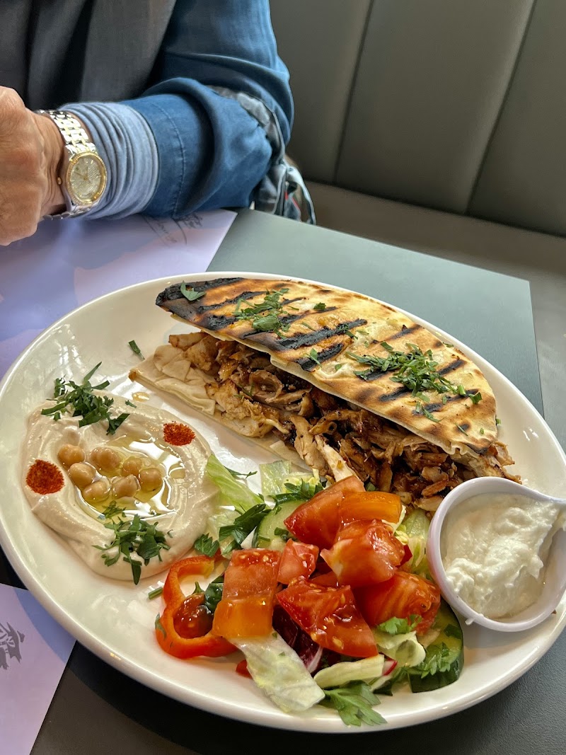 Cedar Lounge photo 5