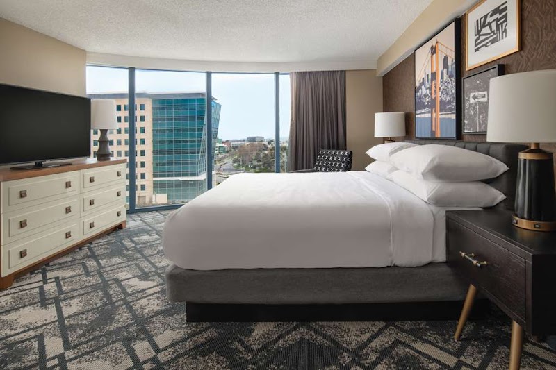 Spacious suites with modern design