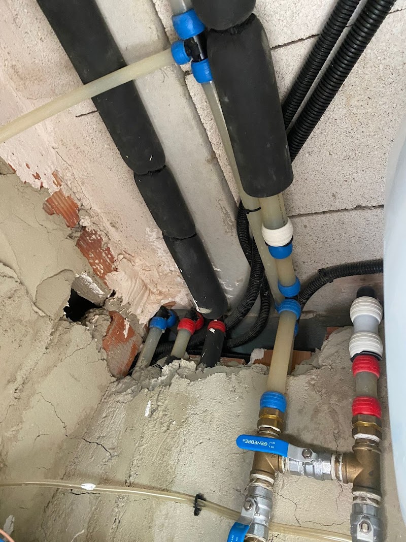 Fontanero Ourense - Instalaciones y Reparaciones photo 1