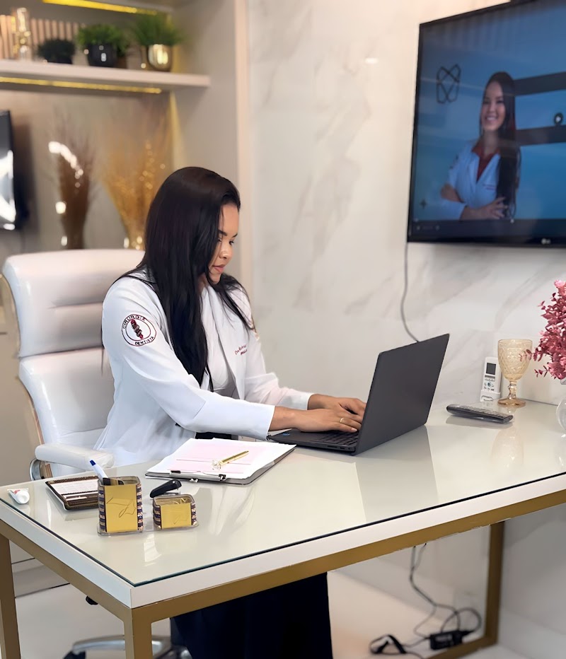 Dra. Vitória Mariana | Dentista Aracaju | Aparelho Invisível e Clareamento Dental - foto 1