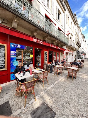 Photo Le bouche à oreille