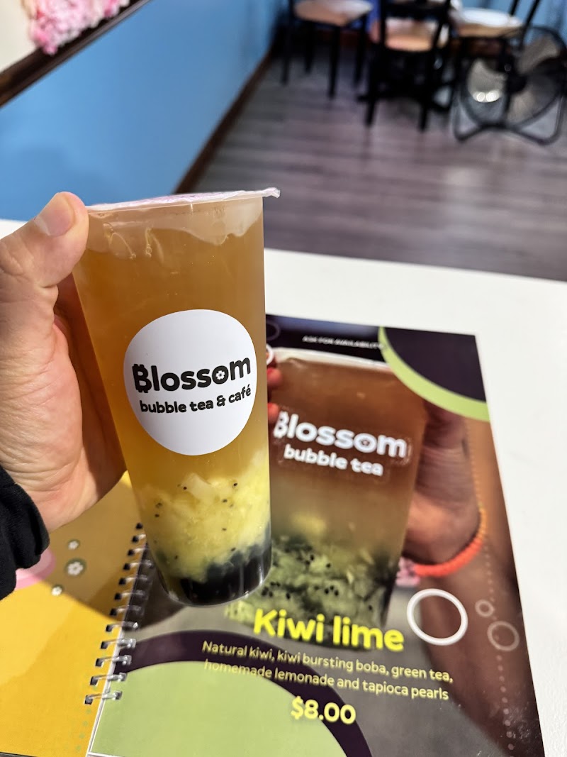 Blossom bubble tea & cafe photo 4