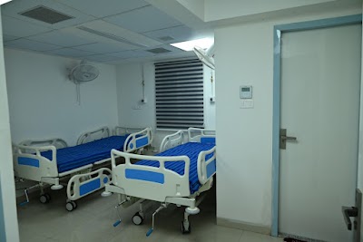 om ent & maternity hospital - Image 3