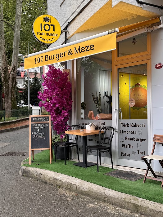 107 TOAST & BURGER fotoğraf 1