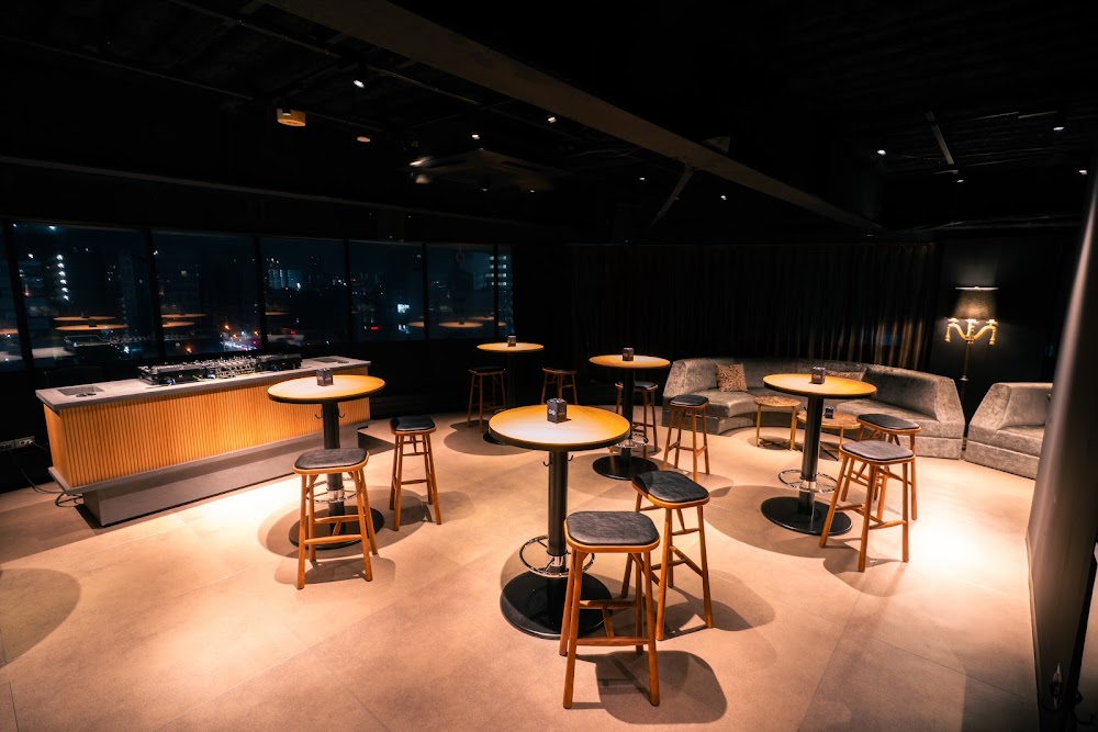BAM – Music Bar & DJ Lounge Sapporo fotoğraf 1