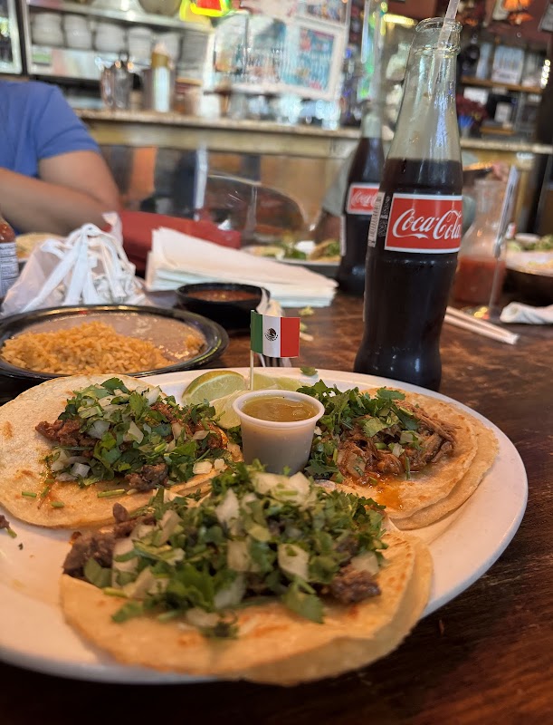 Santi’s Restaurante Mexicano photo 3