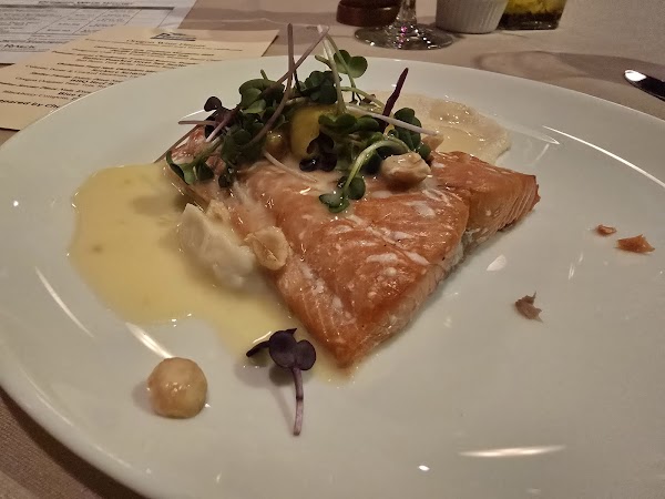 Photo by Robin Moore