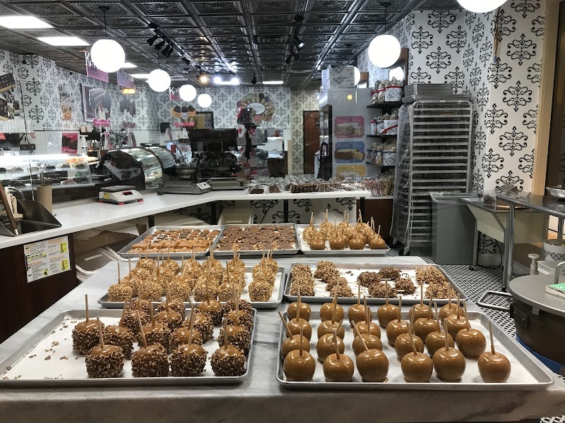 Kilwins Ice Cream - Chocolate - Fudge photo 1