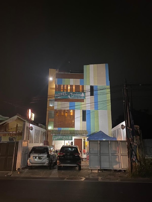 OYO Cemara Gading