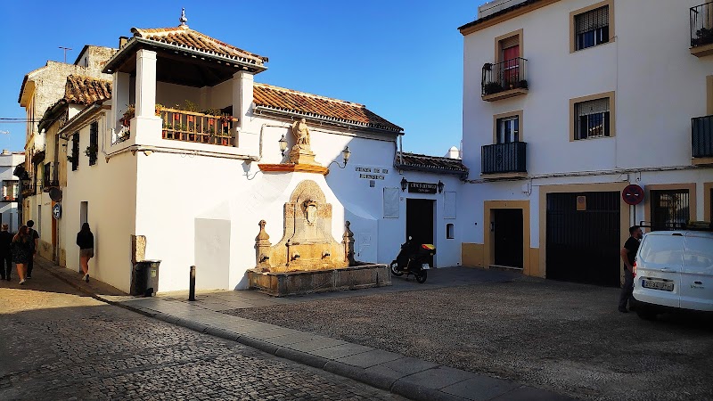 Clínica Veterinaria Alfaros