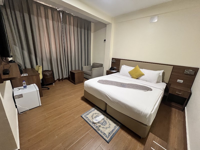 B-Capital Hotel photo 2