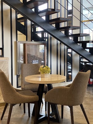 البوابة الشرقية للخدمات اللوجستية