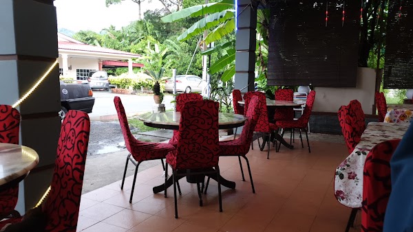 Aisyah Tomyam Seafood - Photo 1