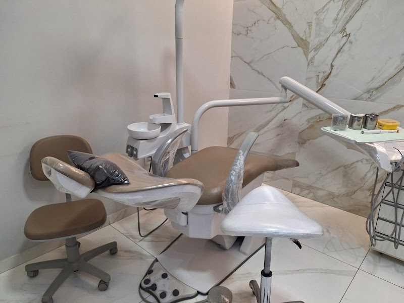 Anderson Toshio Odontologia | Implante Dentário | São Joaquim - foto 2