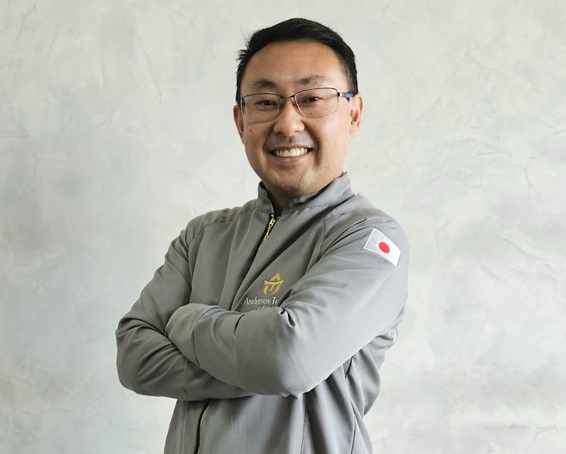 Anderson Toshio Odontologia | Implante Dentário | São Joaquim - foto 1