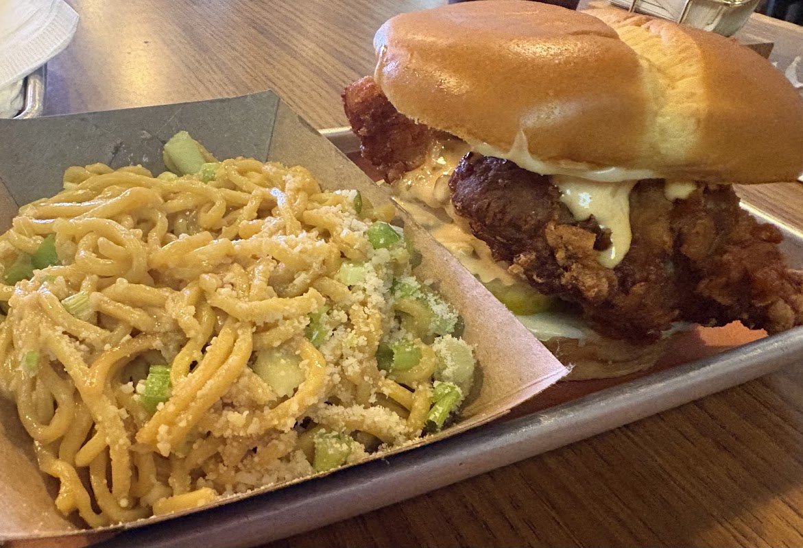 Barnyard Chicken photo 3