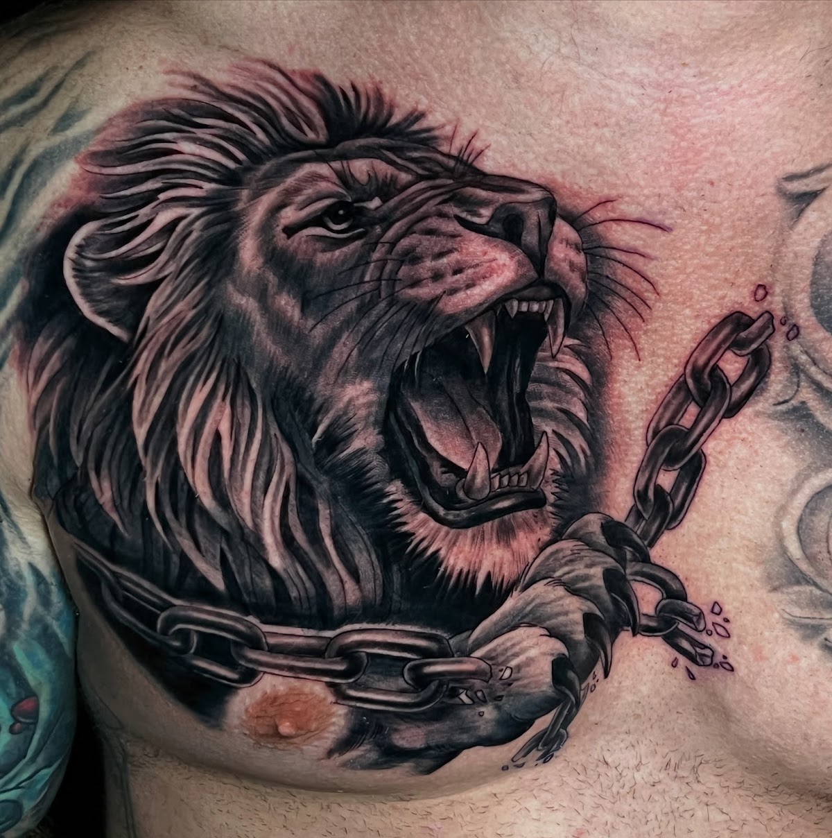 Diadem Tattoo tattoo work — photo 3