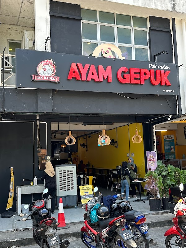 Ayam Gepuk Pak Raden Cmart Arau