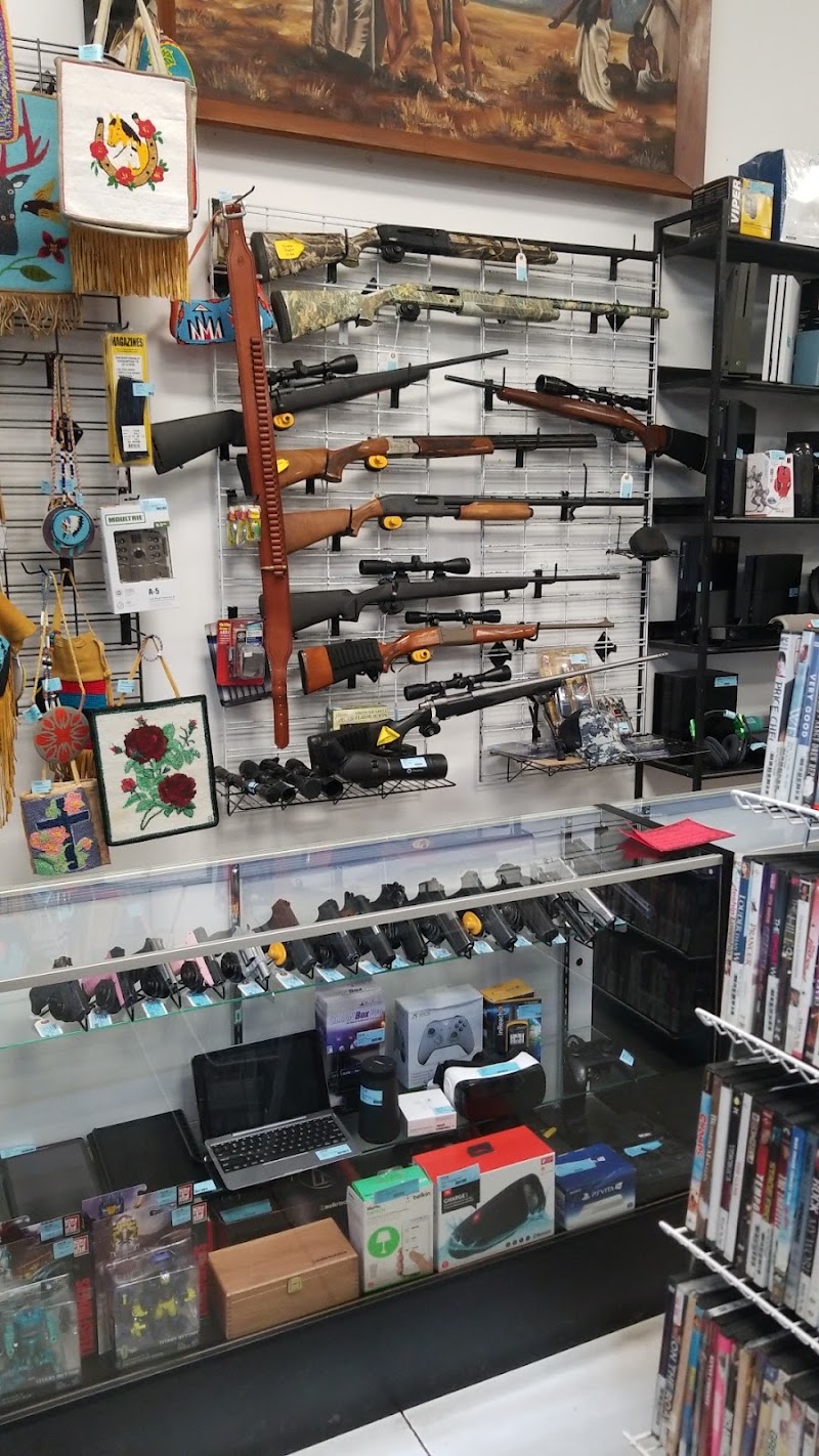 Topp Gun and Pawn photo