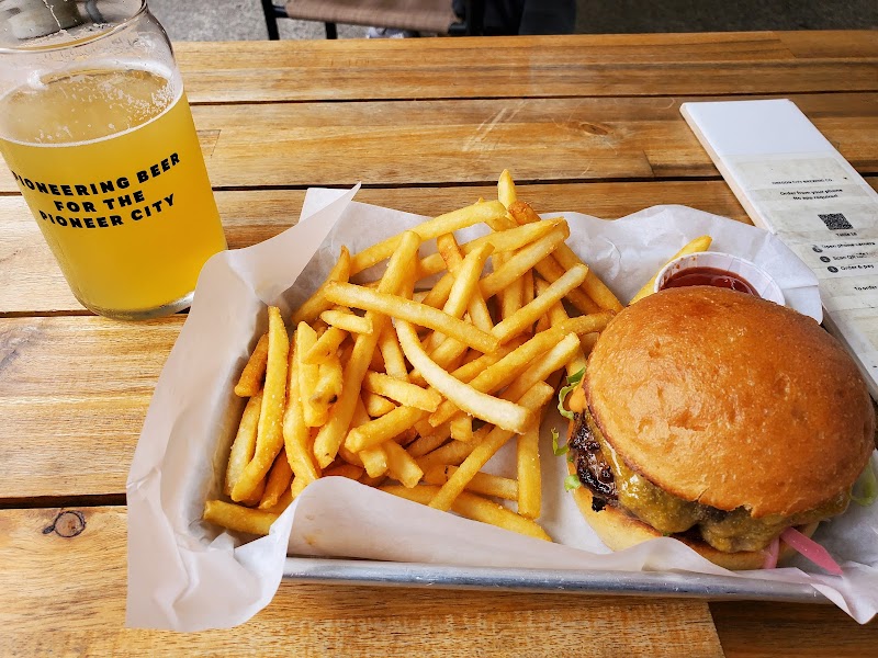 Oregon City Brewing photo 9