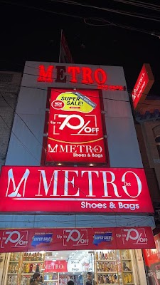 Metro Dot Shoes