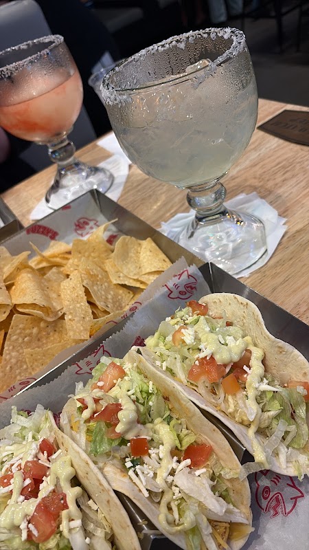 Fuzzy's Tacos and Margs photo 8