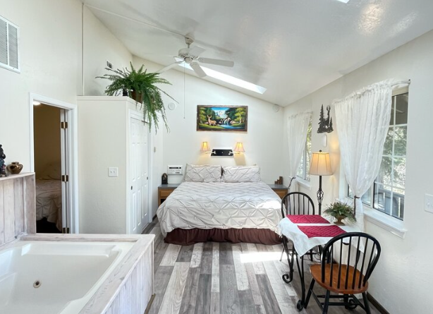 Pine Knot Guest Ranch - Photo 1