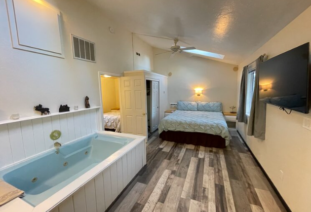 Pine Knot Guest Ranch - Photo 5