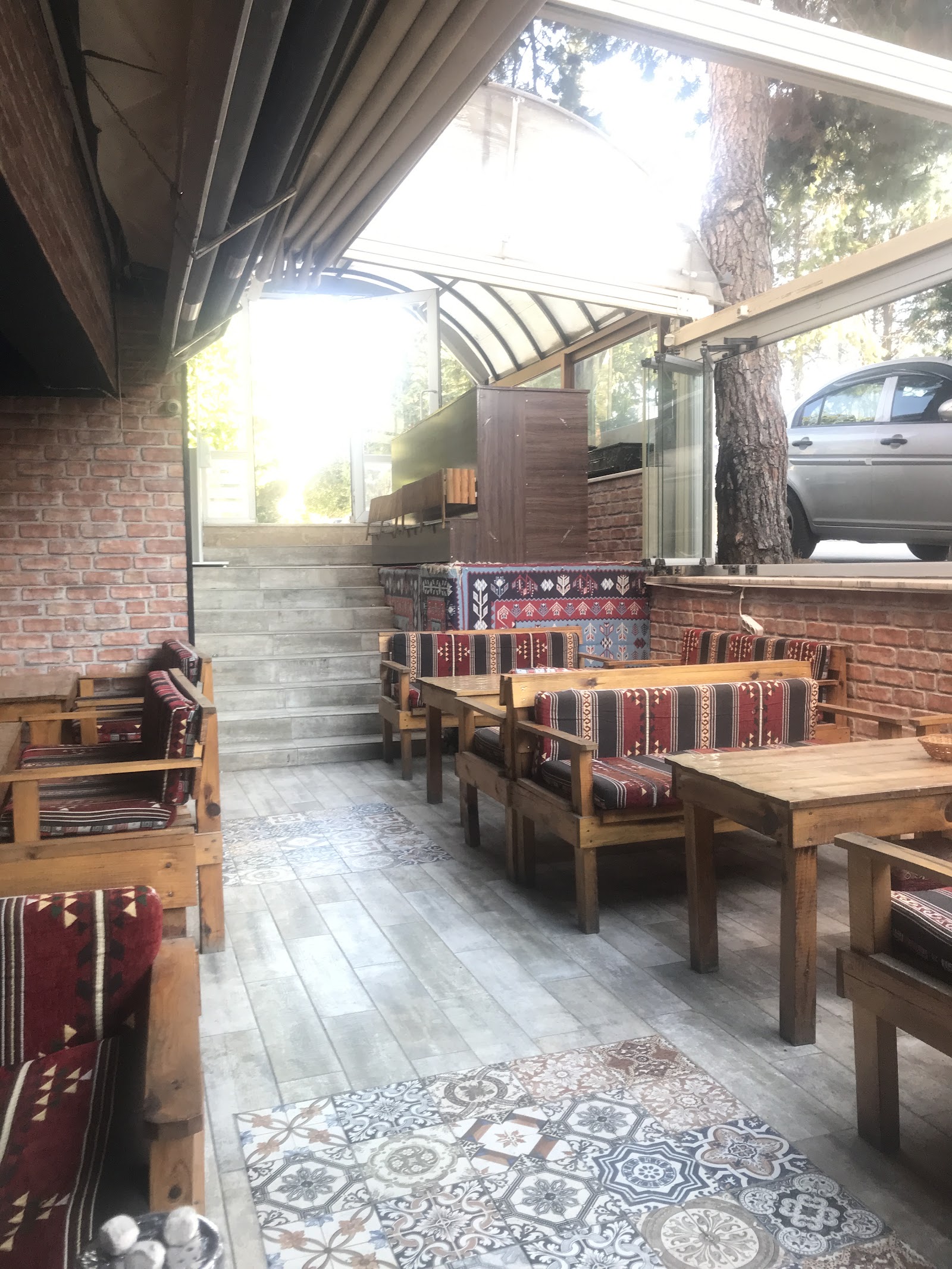 Nargile Sokağı mekanı