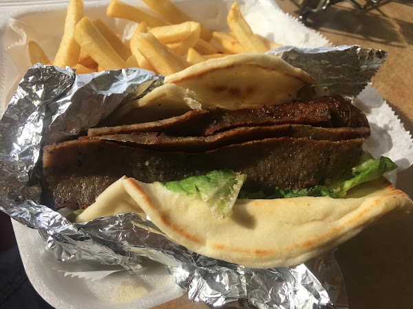 Photo by Ray Griffith