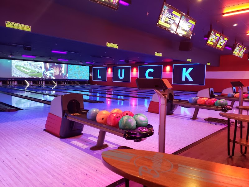 Bowlero Glendale — Bowling Alley in Glendale