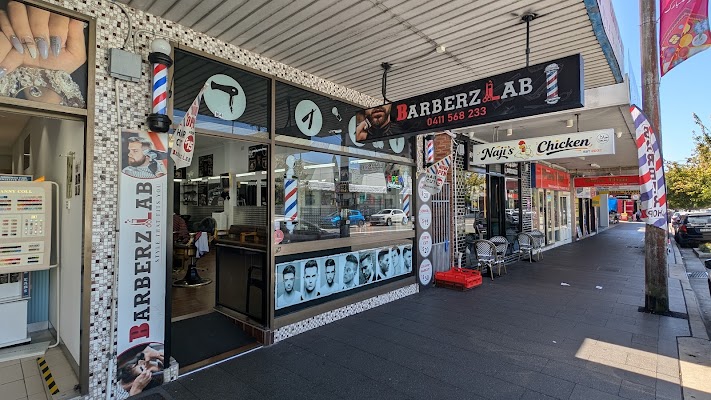 Barberz Lab photo 2