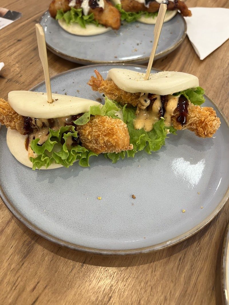 Hi Sushi Newtown photo 3