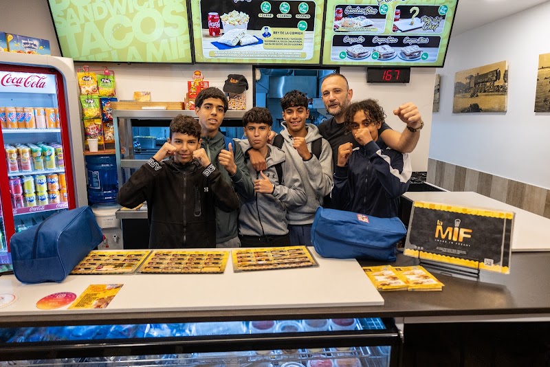 Restaurante LaMIF Halal Burgers & Tacos | Barcelona photo 1