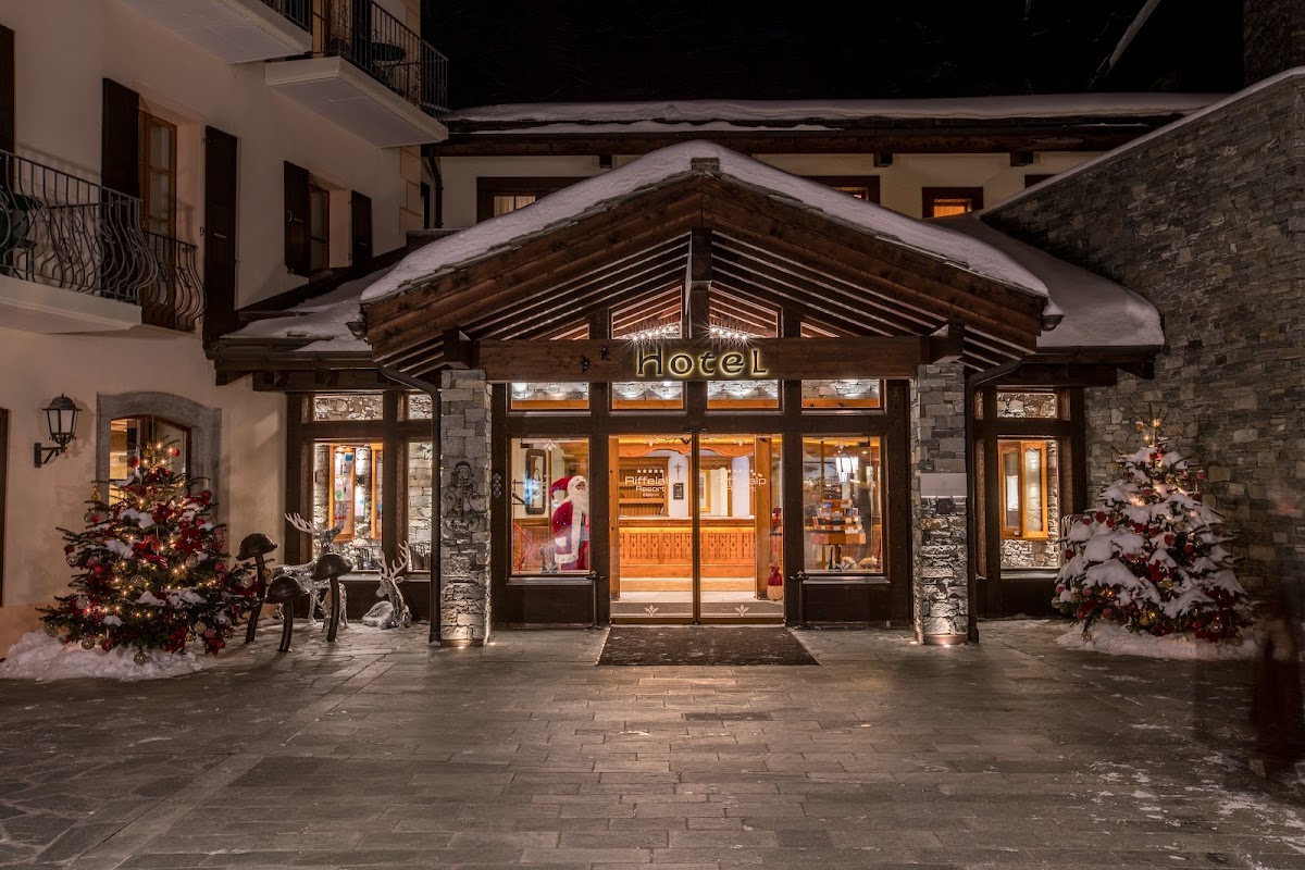 Riffelalp Resort 2222m, dog-friendly hotel in Zermatt