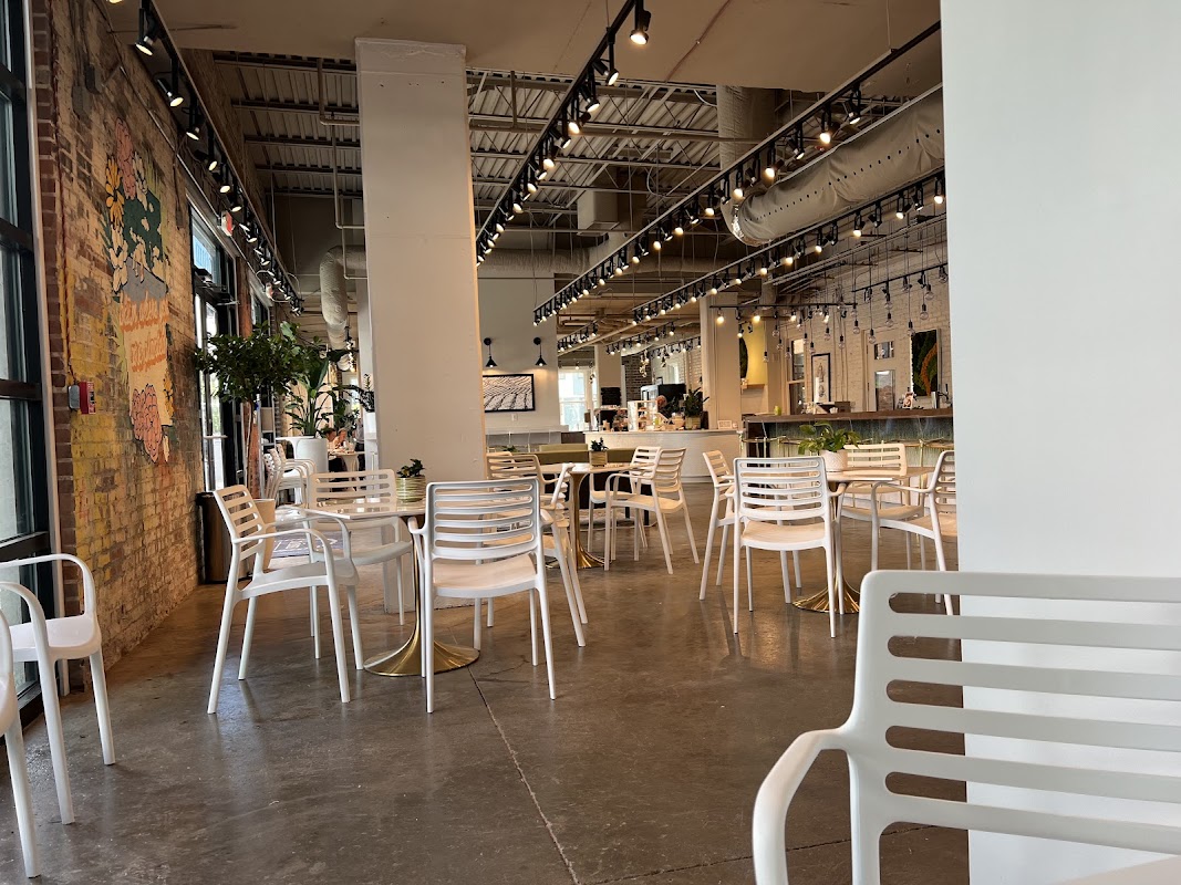 blūm coffee & wine bar photo 4