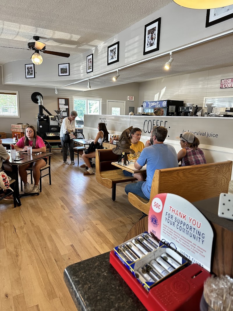 The Ettlin's Cafe photo 1