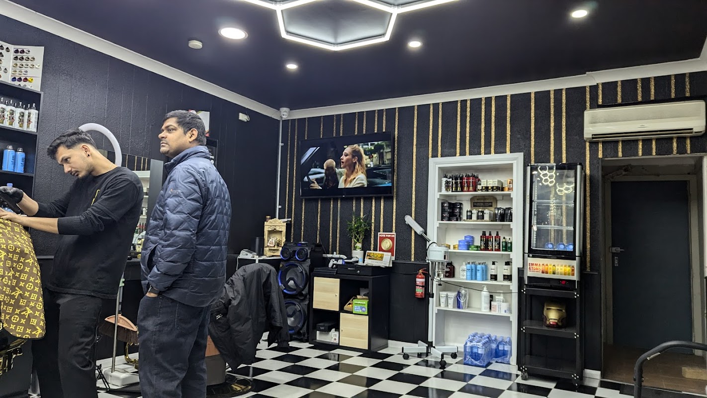 Lazy Barbers photo 1