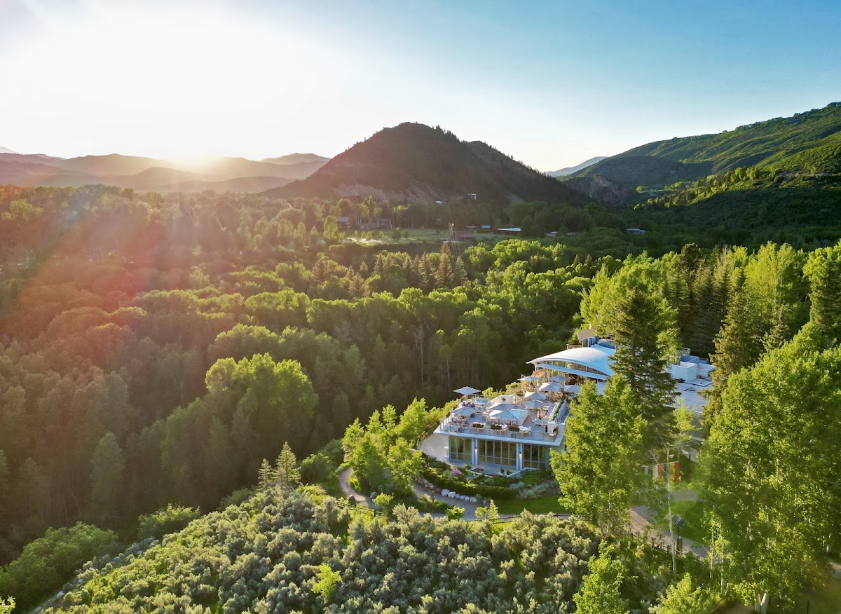 Aspen Meadows Resort, dog-friendly hotel, photo 3