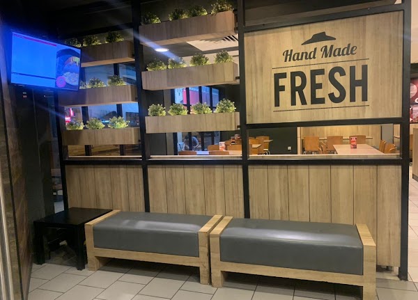 Pizza Hut Restaurant Sitiawan